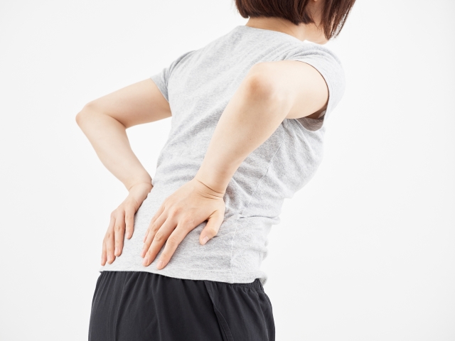 腰、背中の痛み。症状・原因と予防方法
